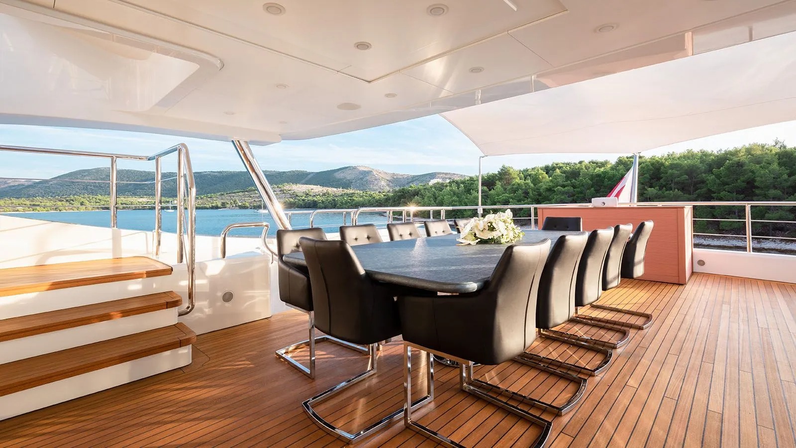 AFRICA I Exterior - Upper deck.jpg