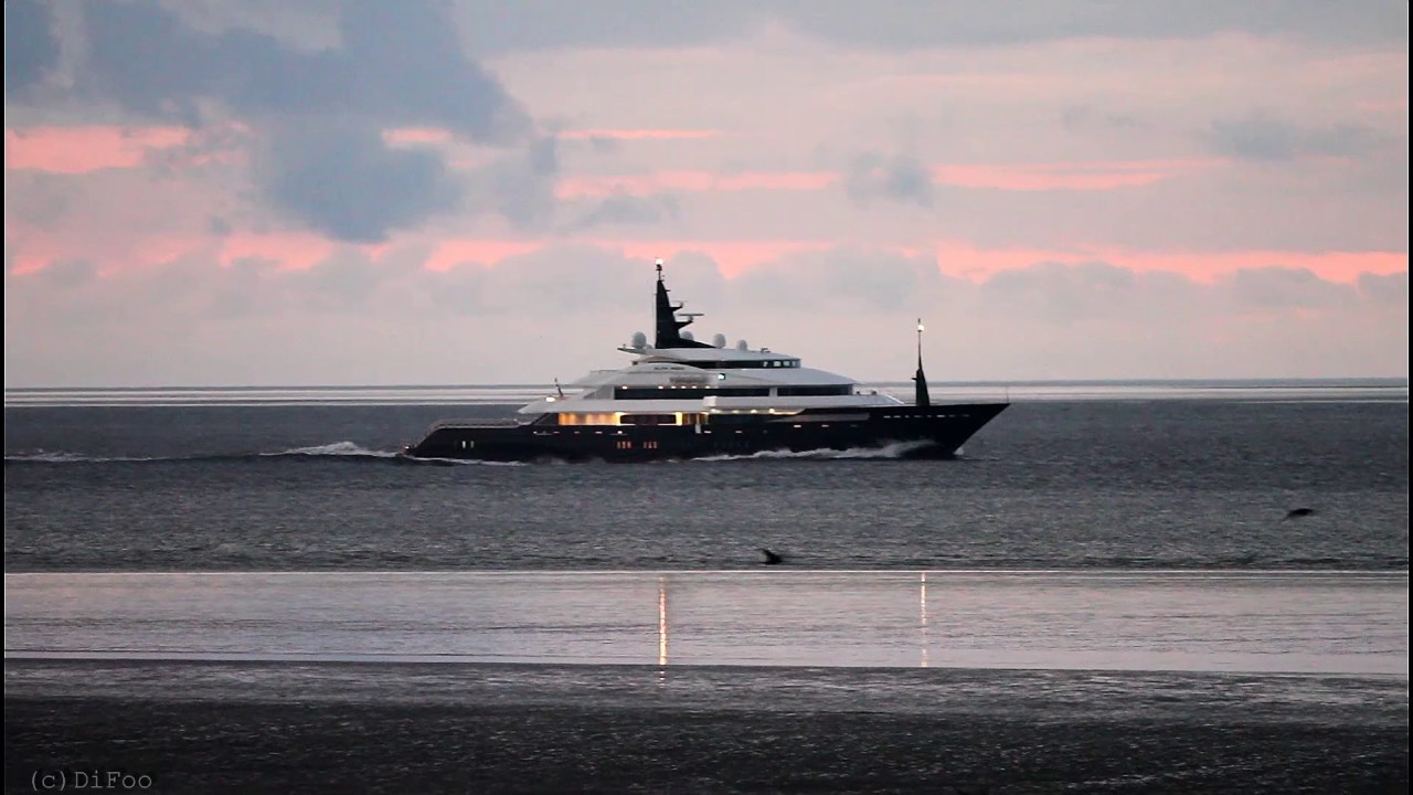 ALFA NERO at sunset.jpg