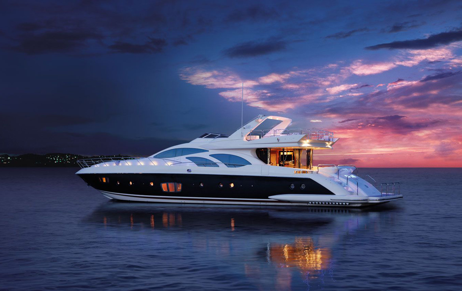 Azimut-100-Leonardo-3.jpg