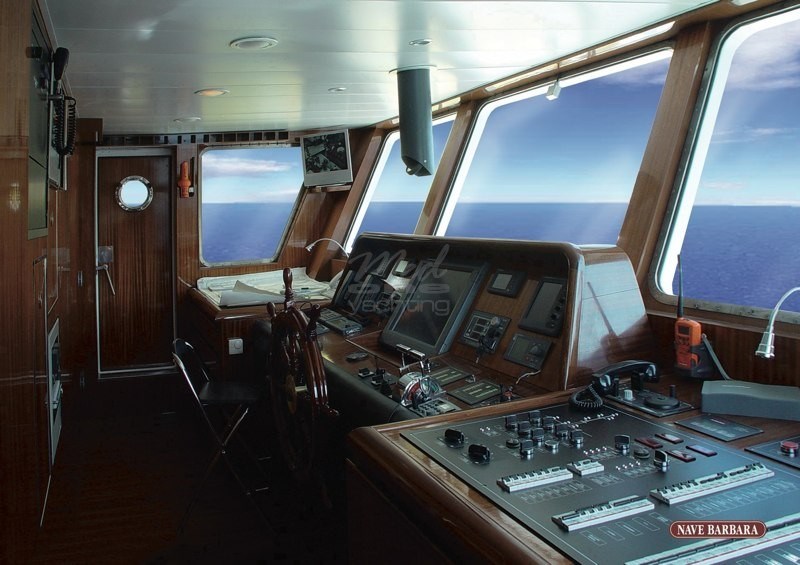 COCKPIT.jpg