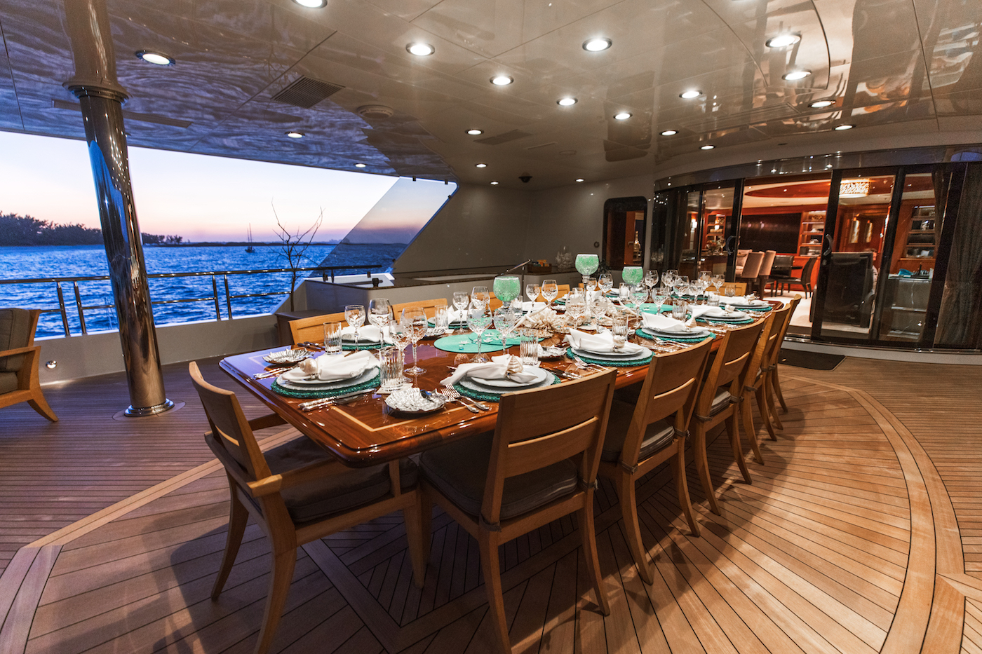 Dinner set up.jpg