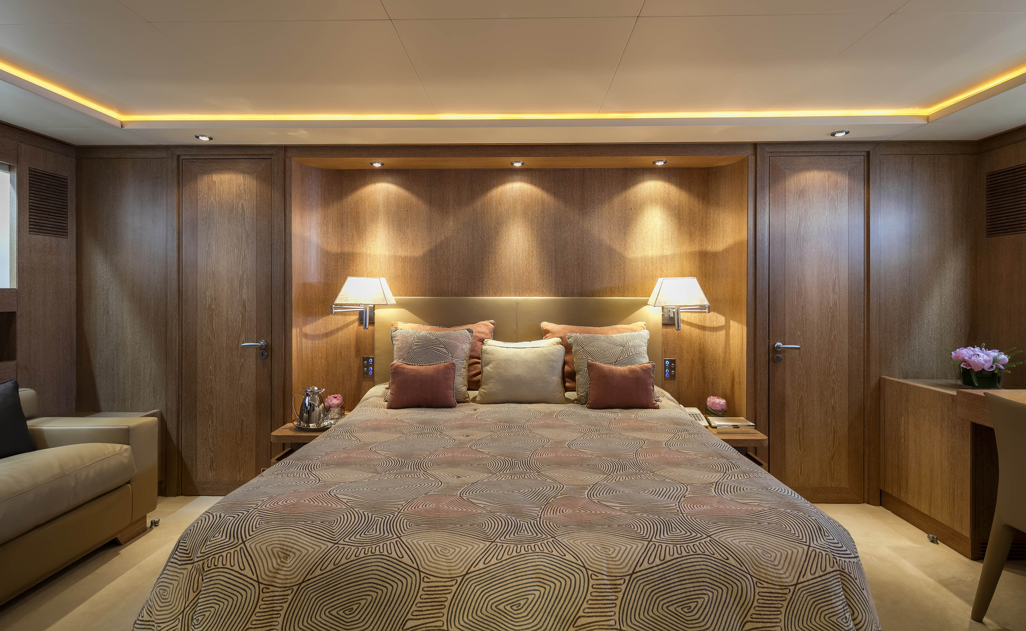 Double guest cabin  2.jpg