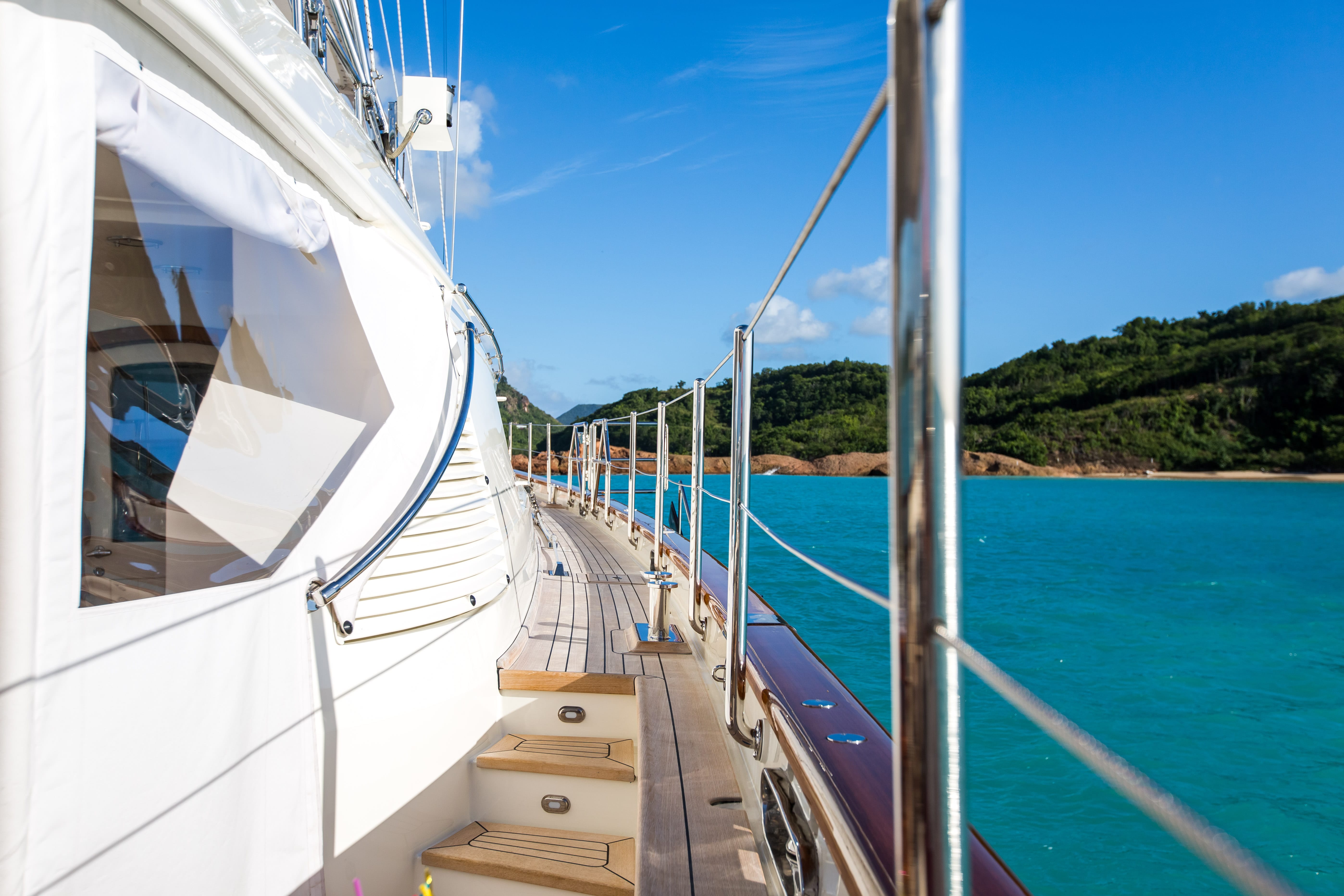 Ellen-Main-Deck1.jpg