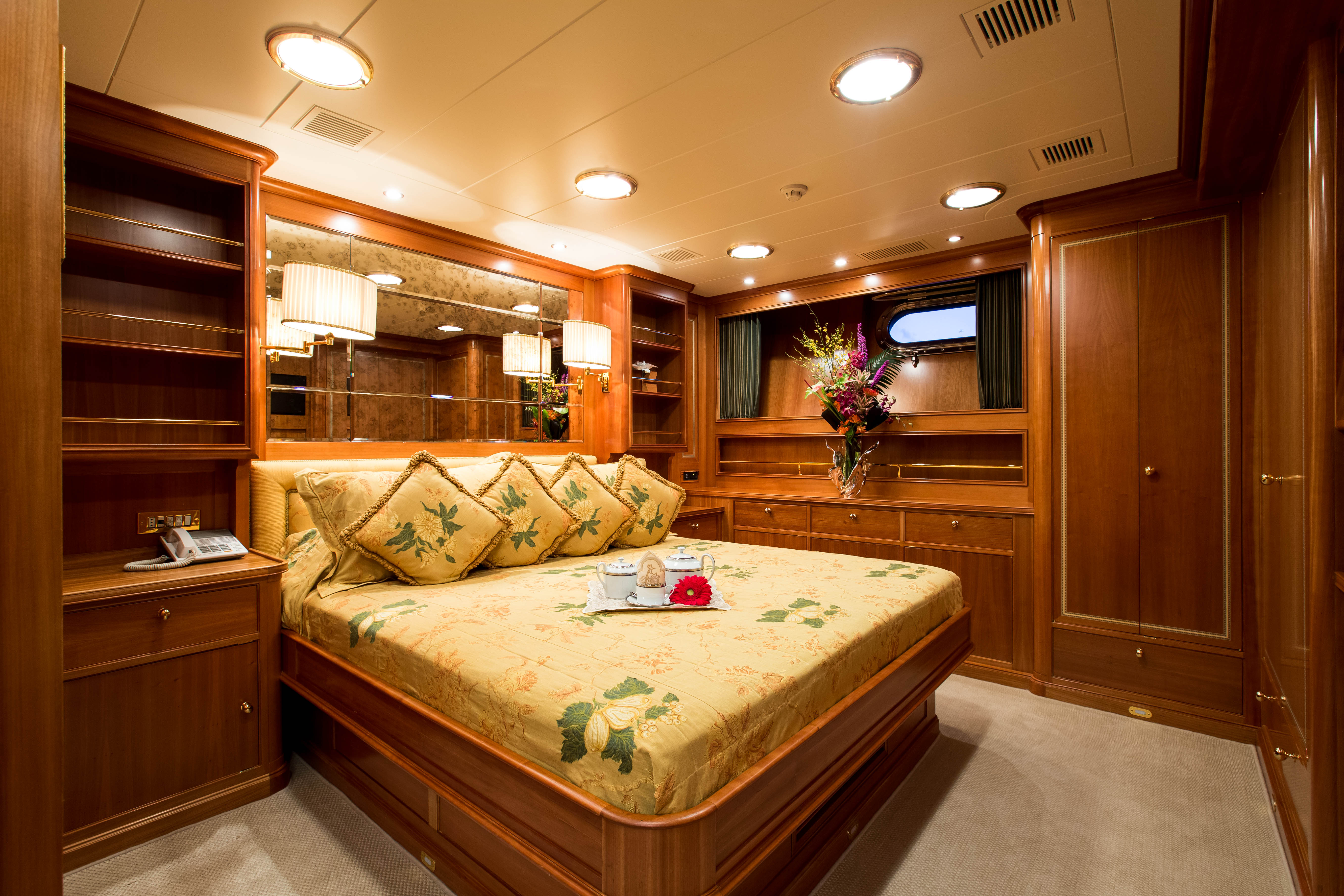 Ellen-Master-Stateroom.jpg