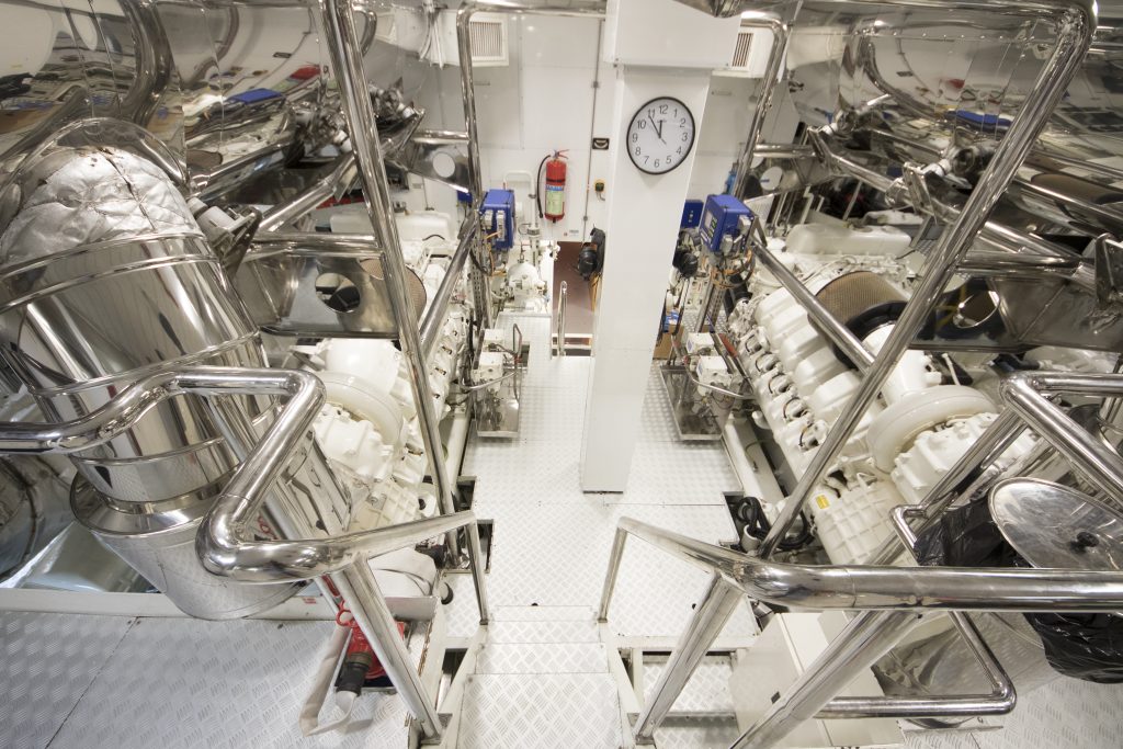 Engine room 5.jpg