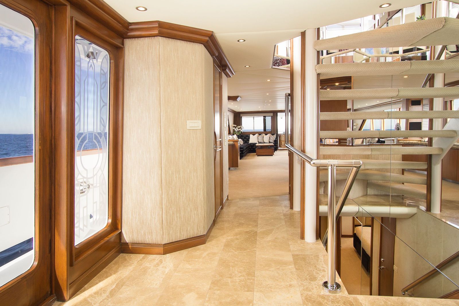 Foyer to Guest Staterooms.jpg