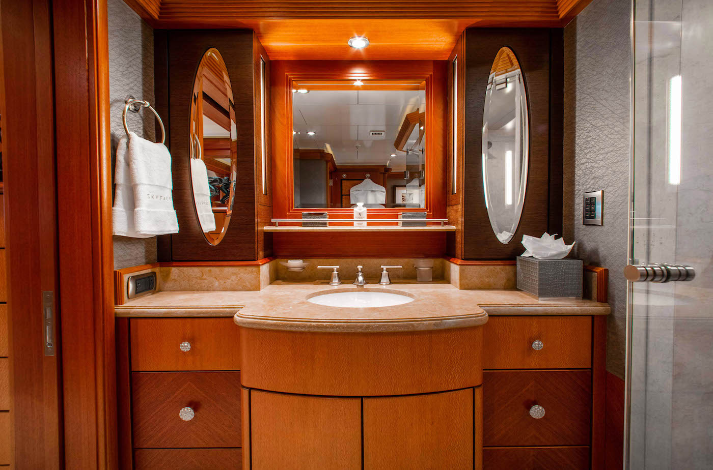 Full- beam VIP - sink in the bathroom.jpg