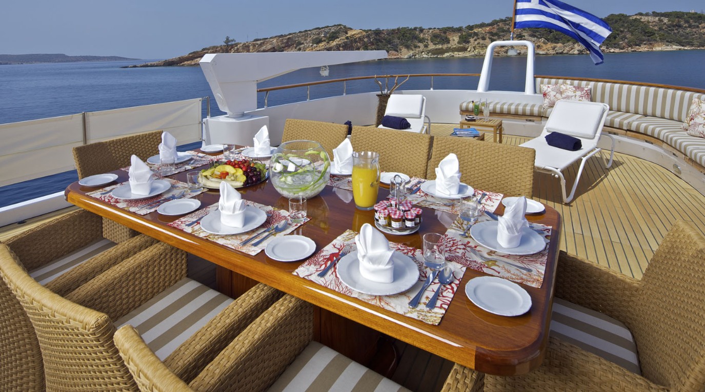Fun outdoor dining .jpg