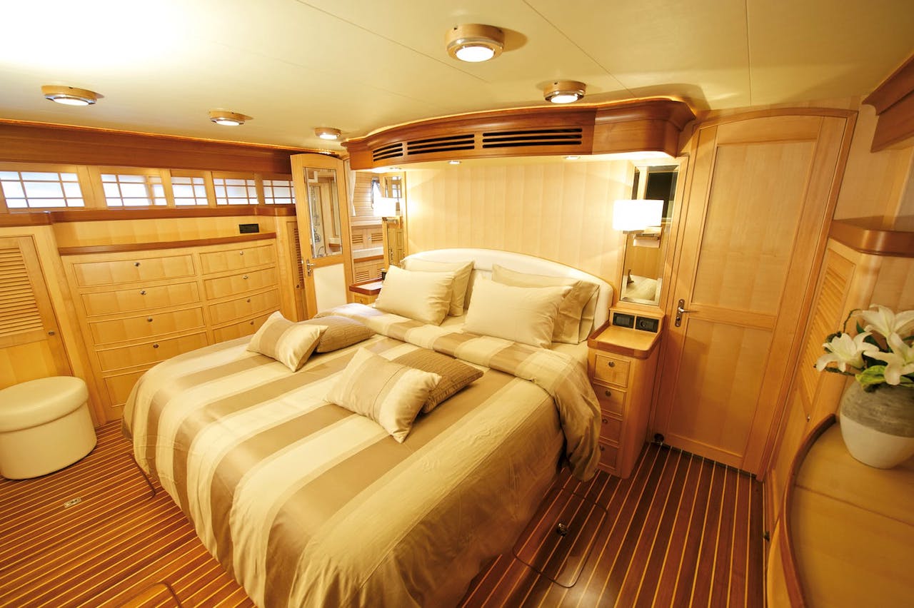 Guest cabin 10.jpg