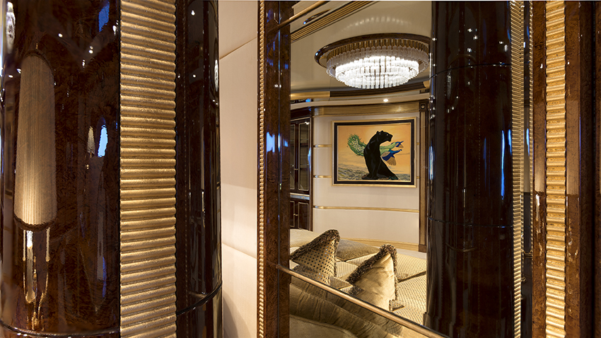 Interior 13.jpg