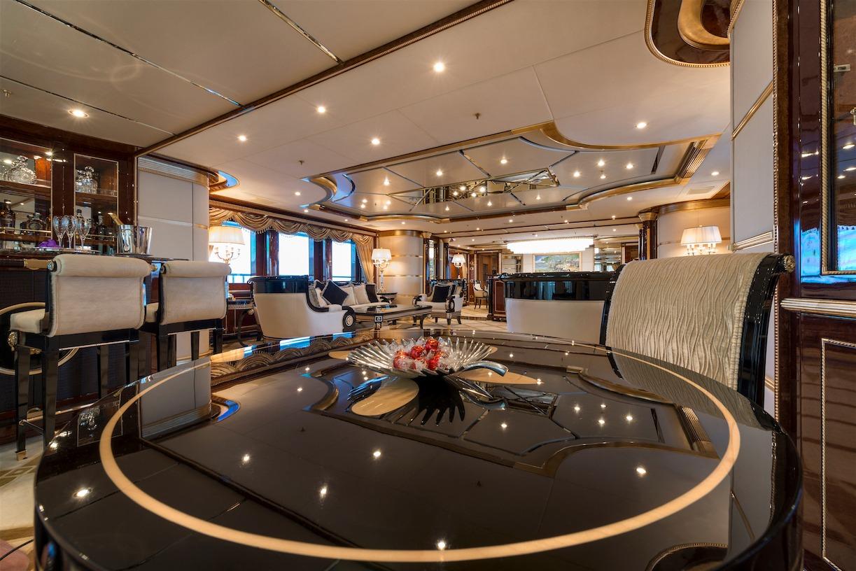 Interior 3.jpg