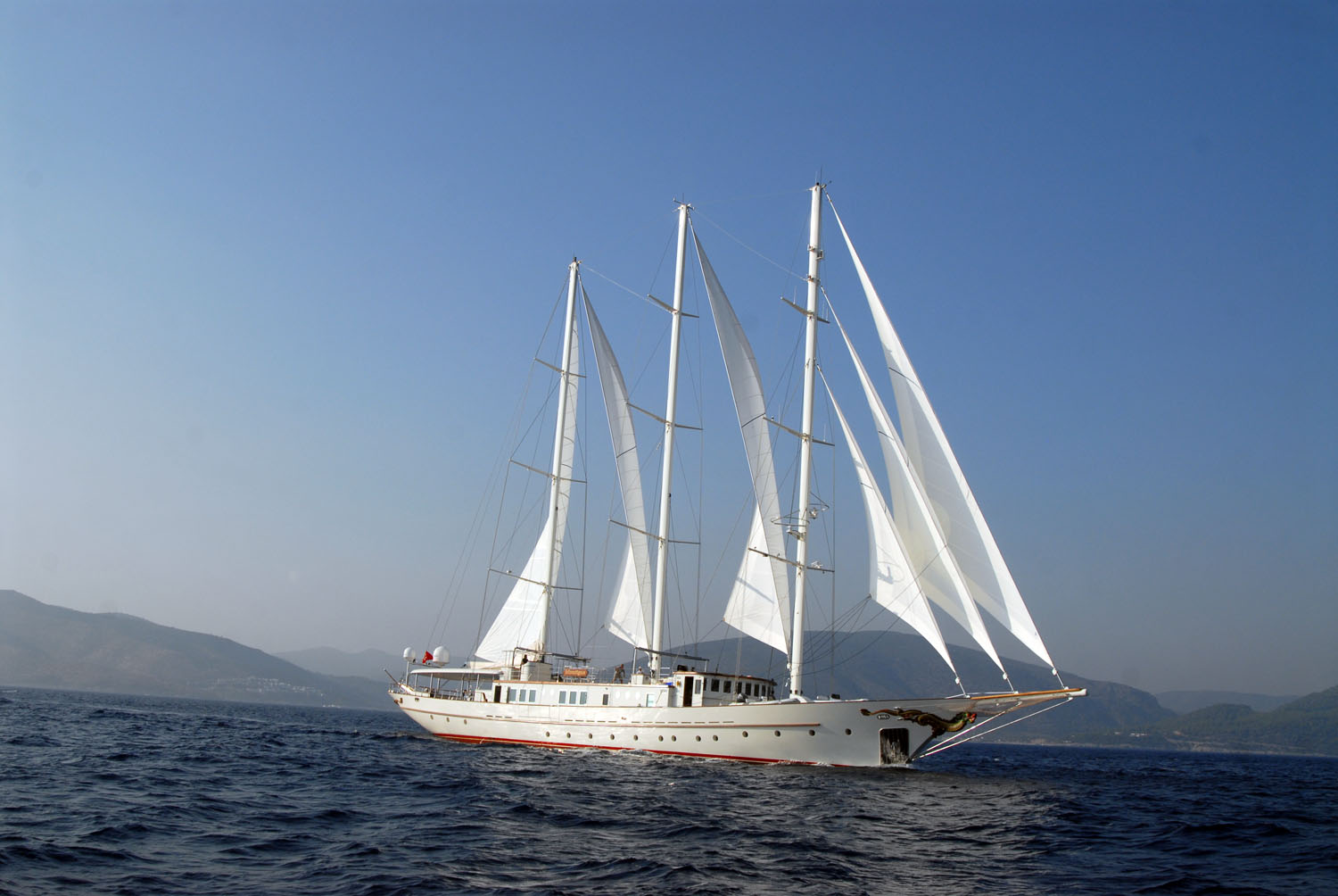 Loretta - exterior.jpg