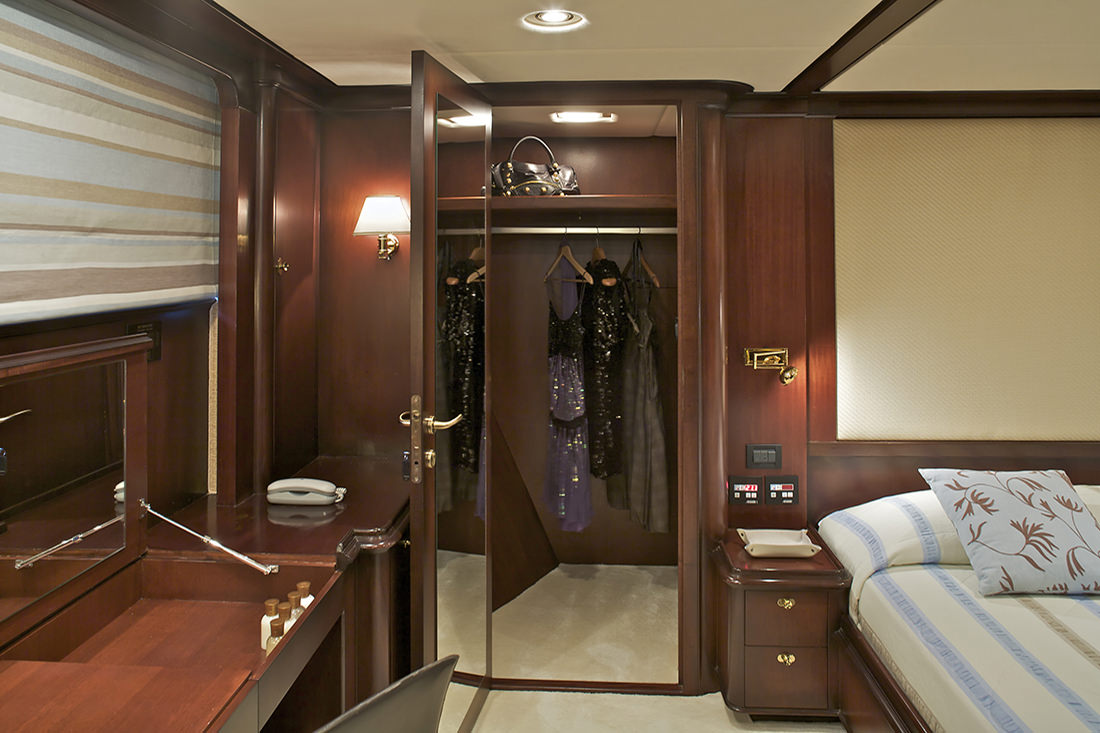 Master cabin closet.jpg