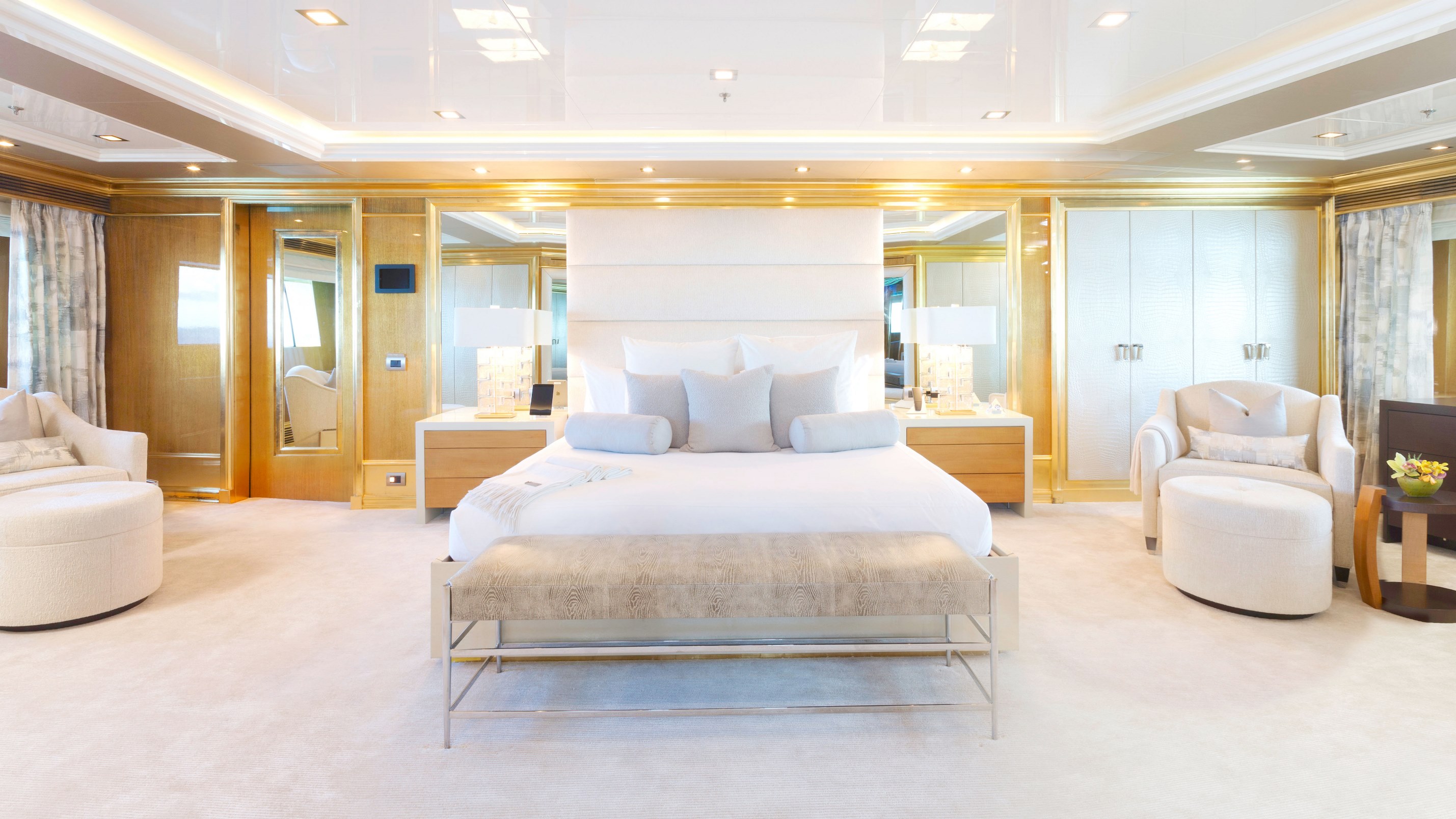 Master stateroom.jpg