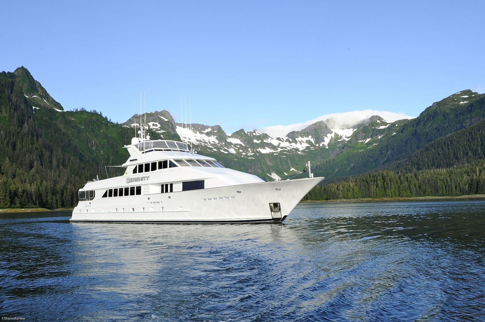 Motor yacht SERENITY.jpg