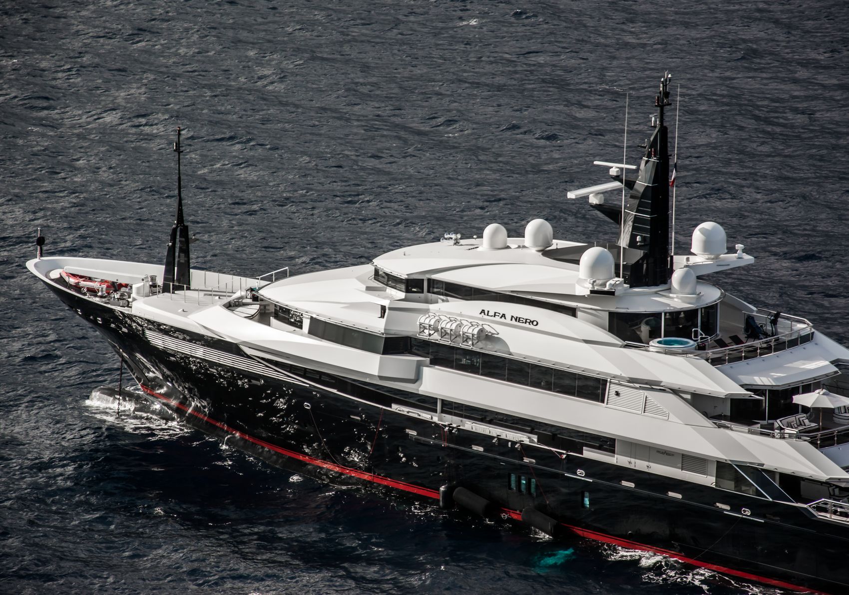 Oceanco ALFA NERO.jpg