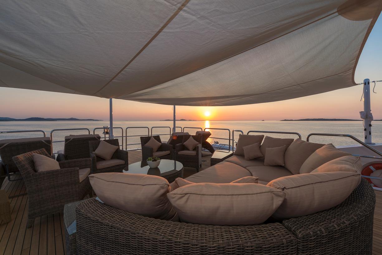 Outdoor area at night 5.jpg