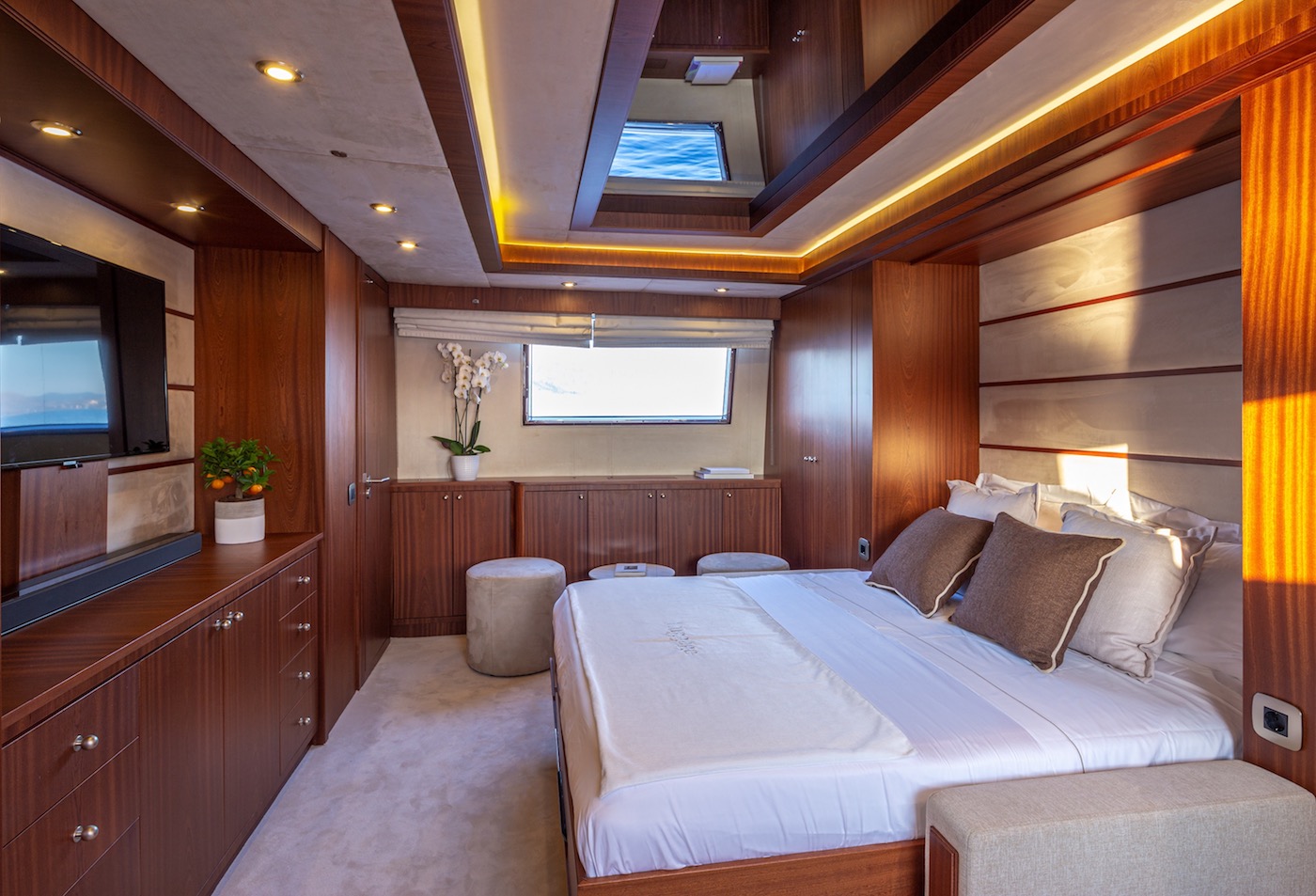 Playroom : convertible cabin .jpg