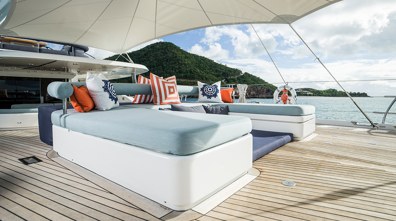 Sunbathing area 1.jpg