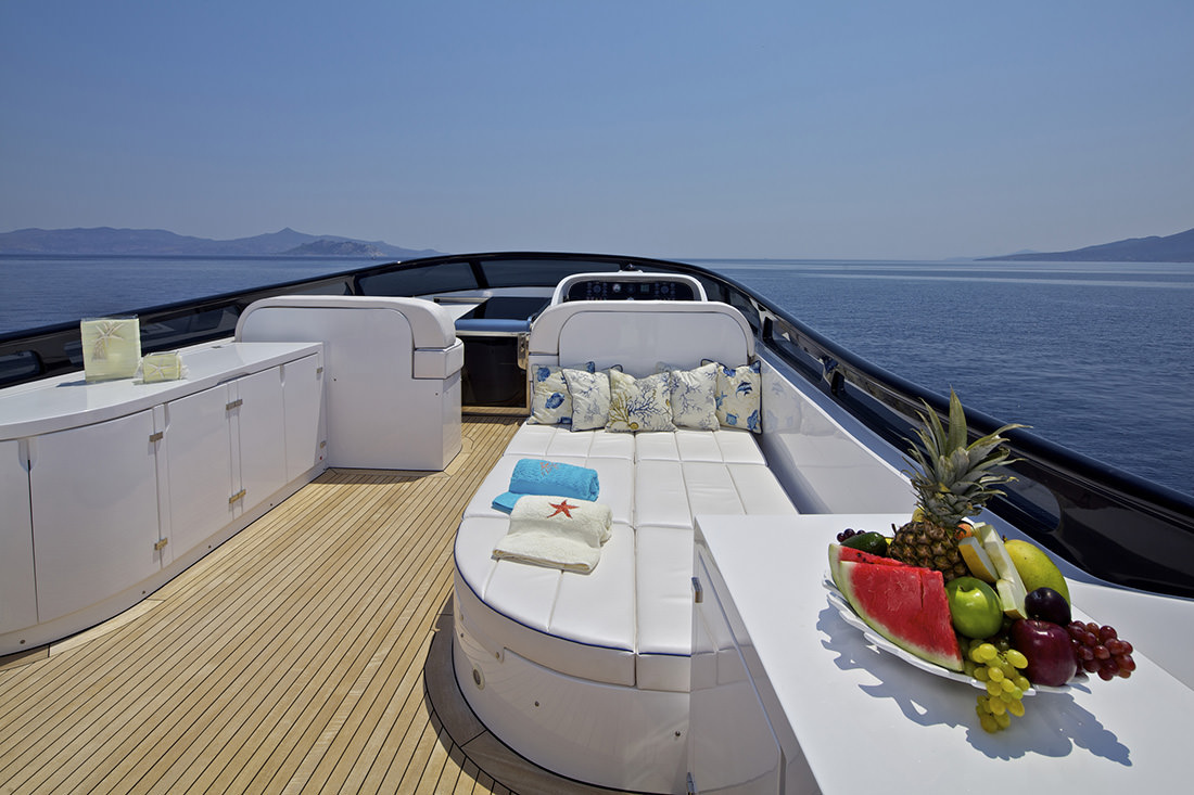 Sundeck 00001.jpg