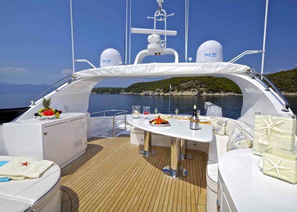 Sundeck 00002.jpg