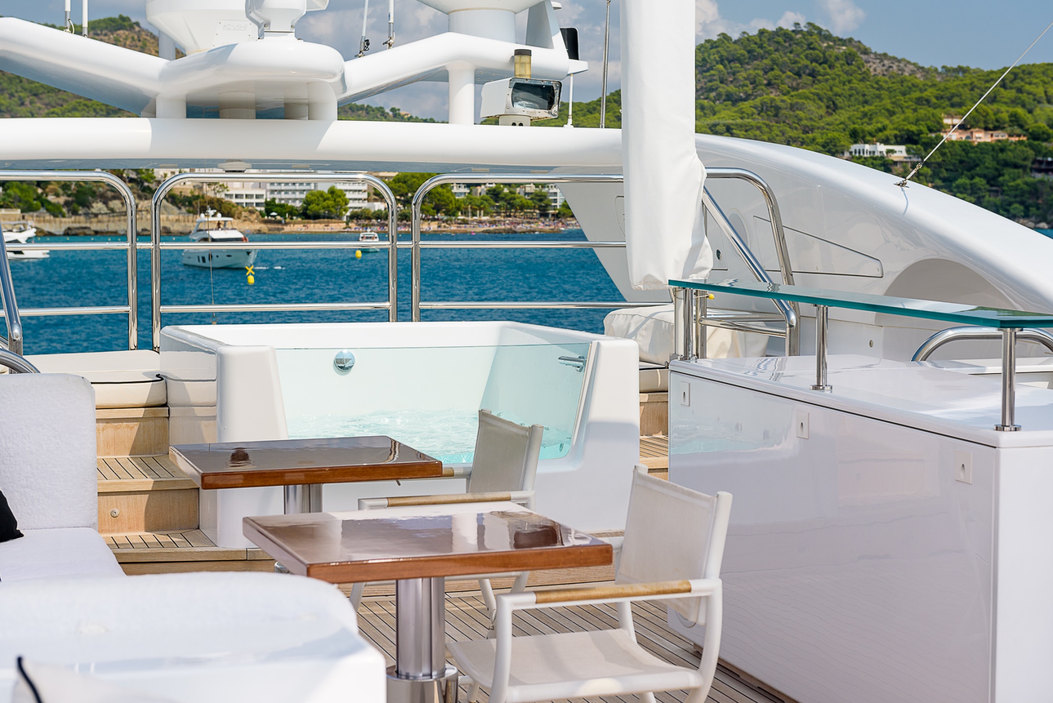 Sundeck Jacuzzi.jpg