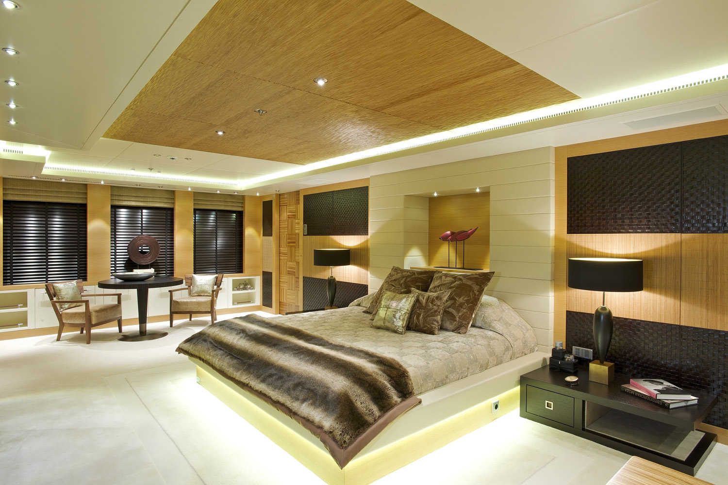 Yacht CAIPIRINHA by Lurssen - Master Stateroom.jpg
