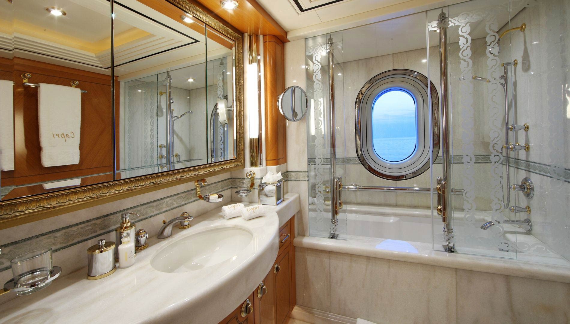 Yacht CAPRI by Lurssen - Ensuite 2.jpg