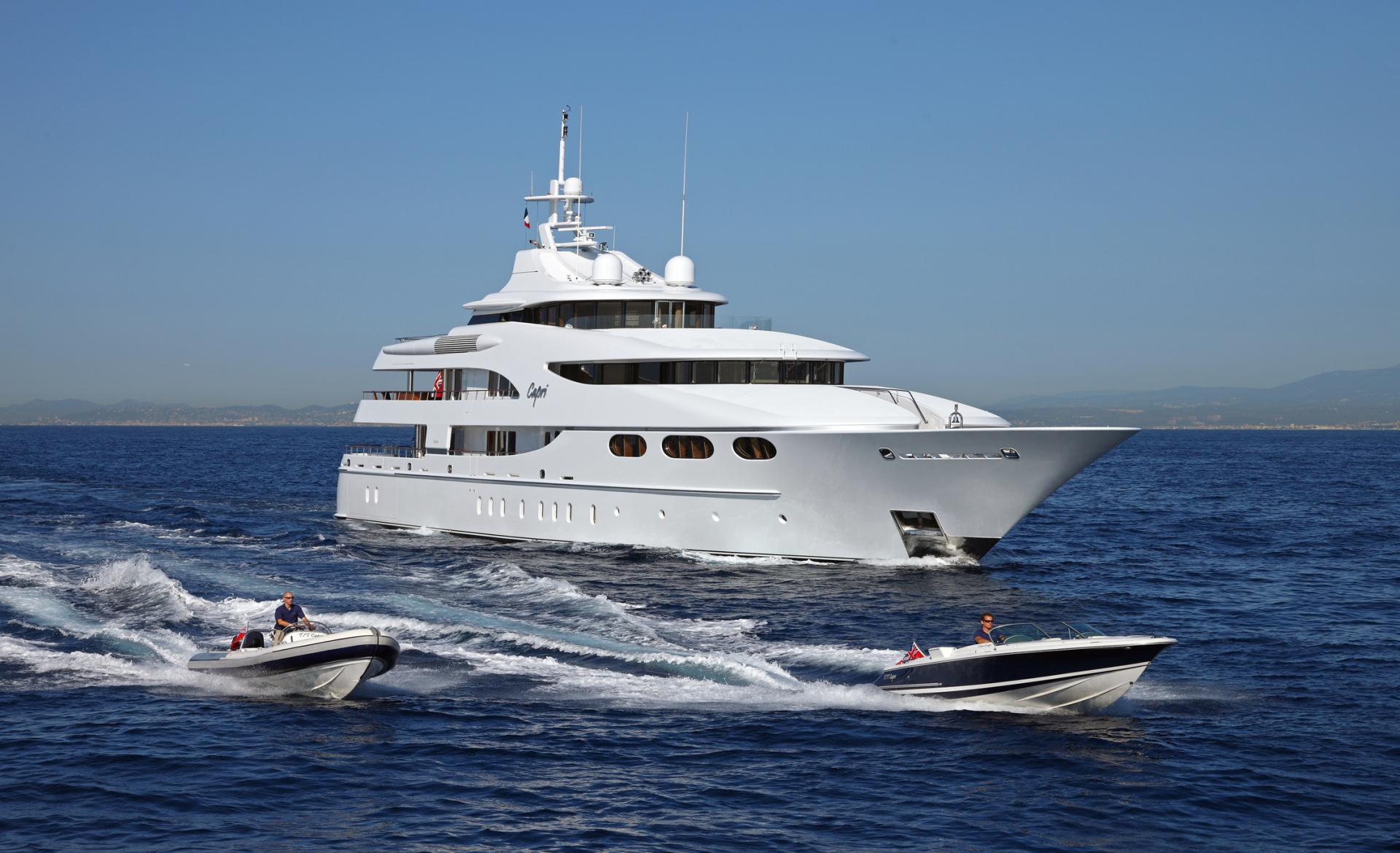 Yacht CAPRI by Lurssen - Tenders in the french riviera 2.jpg