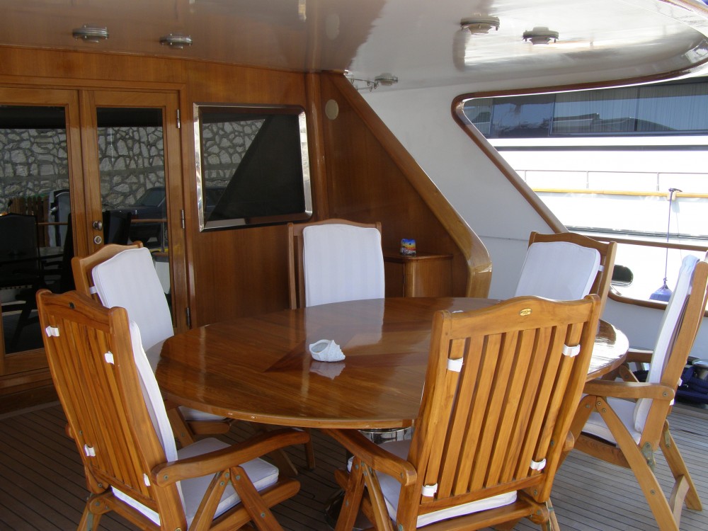 Yacht MONACO 2.jpg