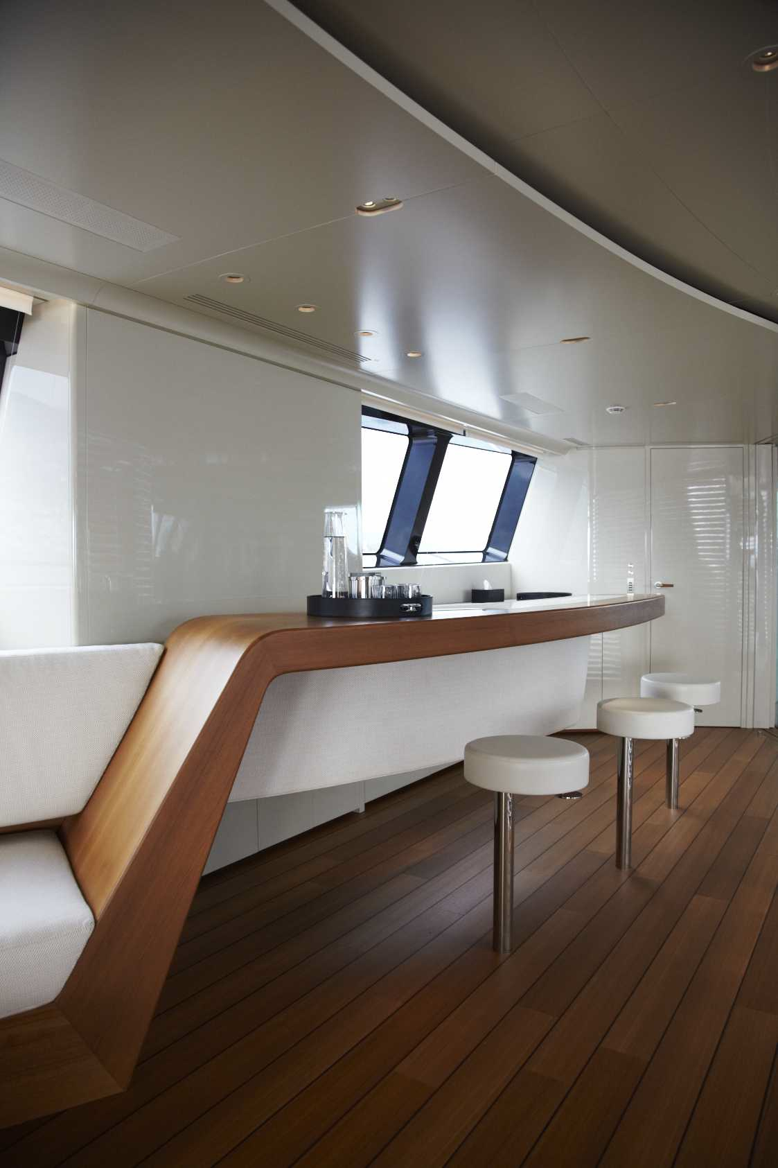 Yacht PANTHALASSA by Perini Navi - Dusk  - Interior detail 2.jpg