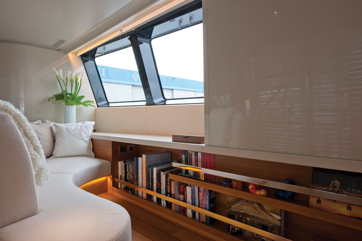 Yacht PANTHALASSA by Perini Navi - Dusk  - Interior detail 4.jpg