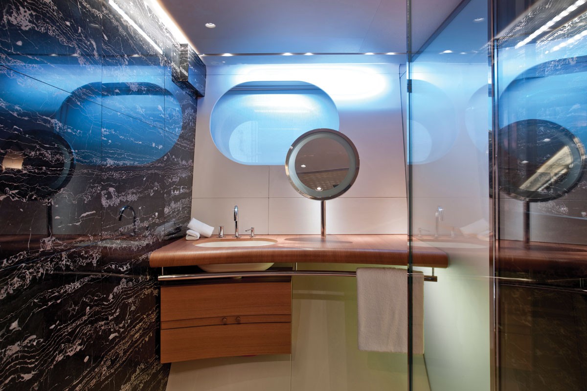 Yacht PANTHALASSA by Perini Navi - Dusk  - Powder room.jpg
