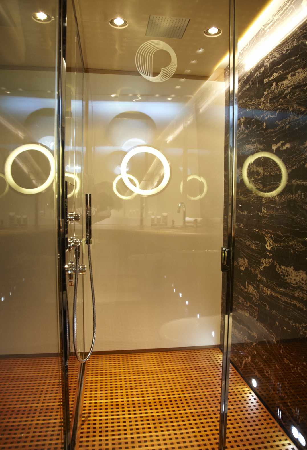 Yacht PANTHALASSA by Perini Navi - Dusk  - Shower detail.jpg