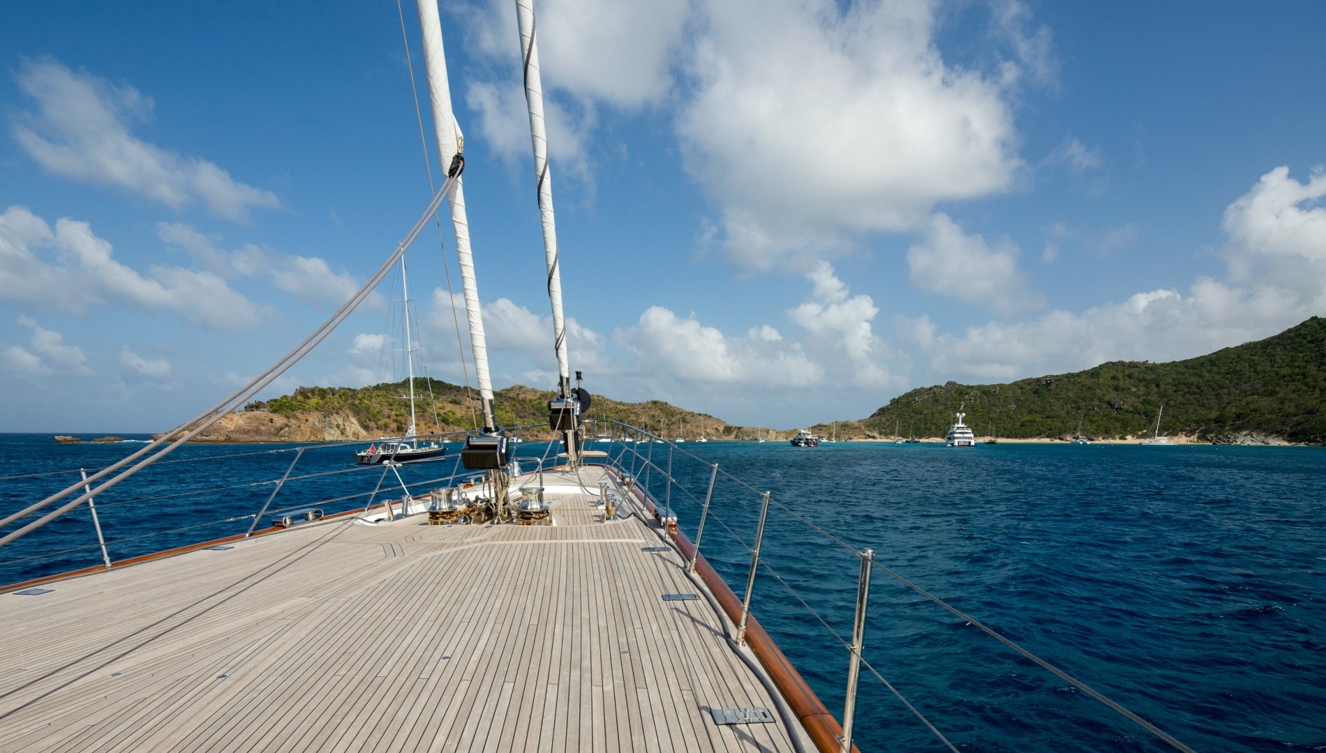 Yacht PANTHALASSA by Perini Navi - Foredeck Caribbean.jpg
