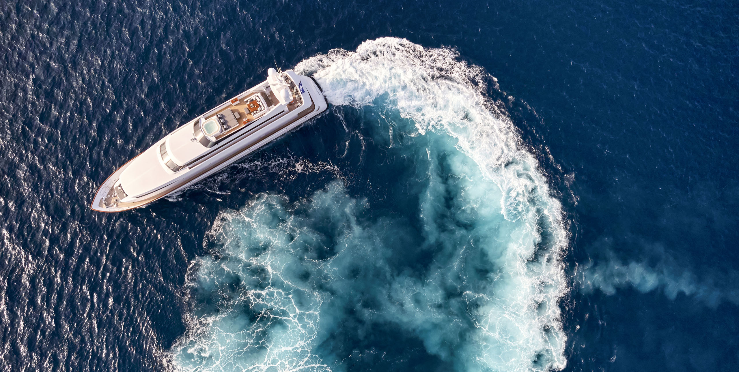aerial view of yacht ELEMENT.jpg