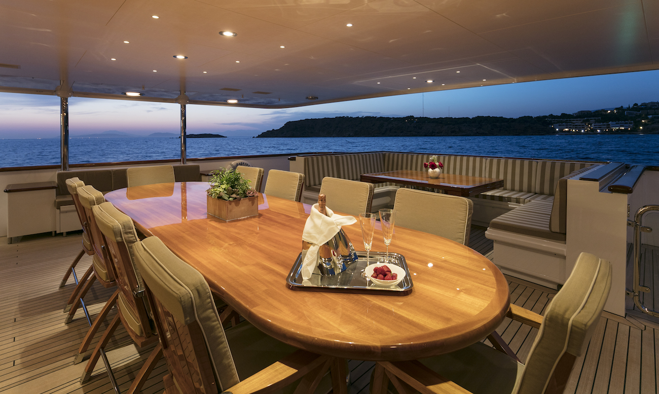aft deck dining area.jpg