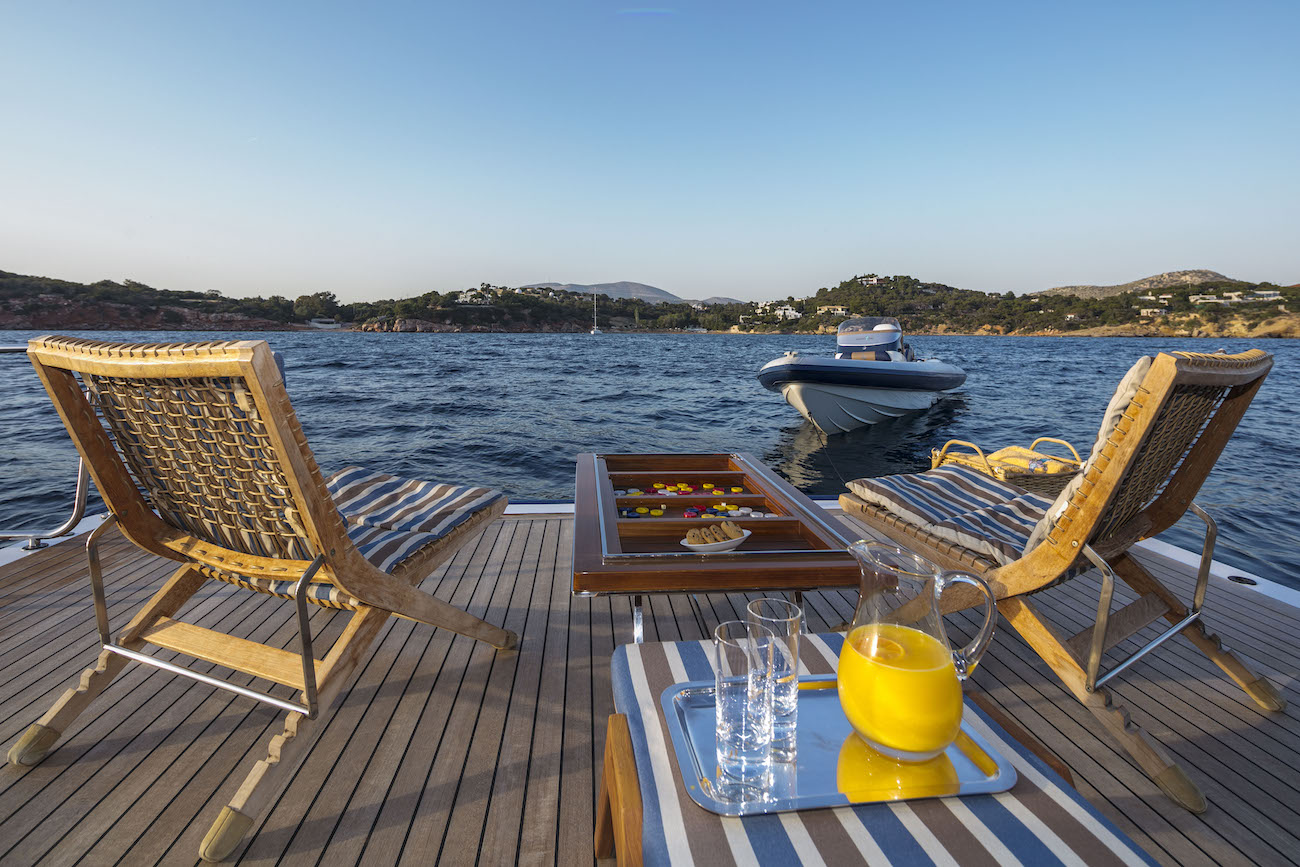 aft swim platform.jpg
