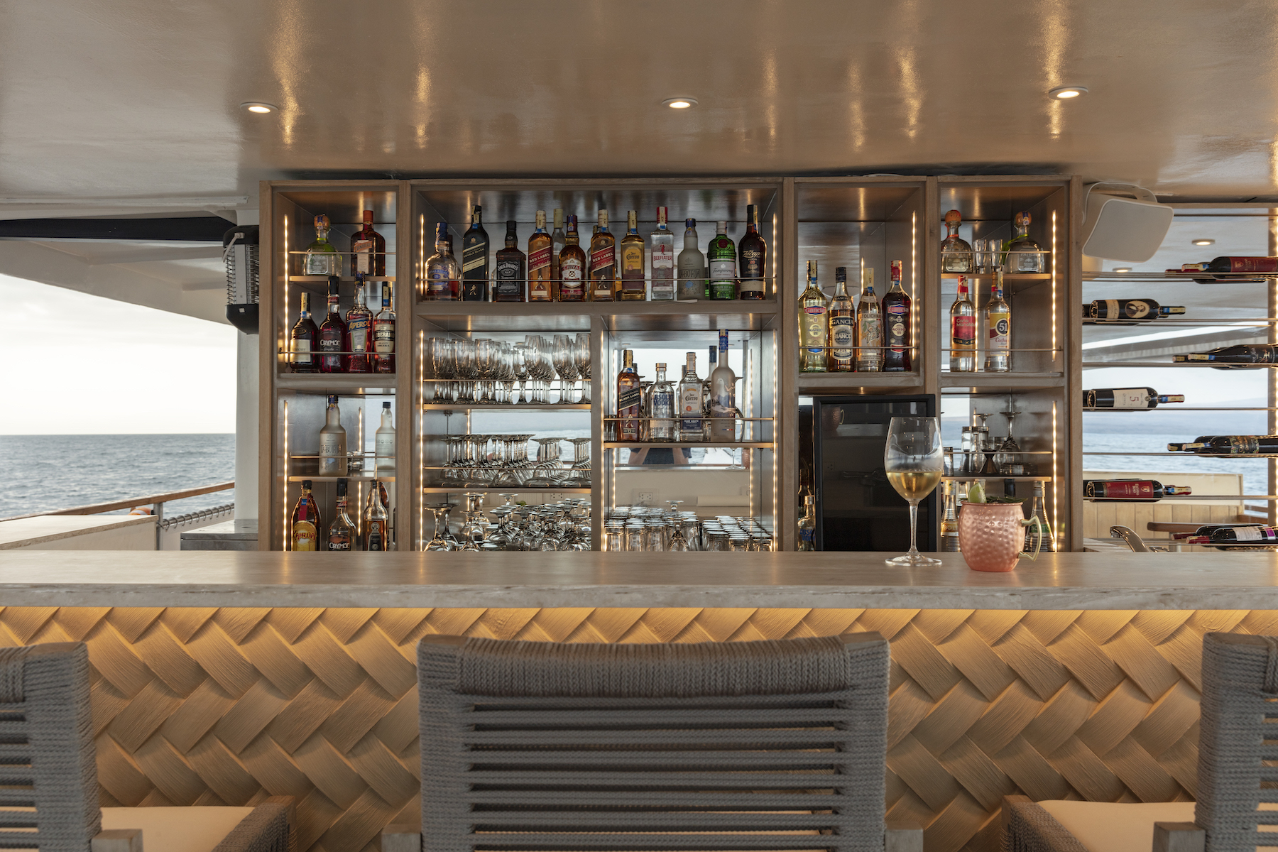 al fresco bar.jpg