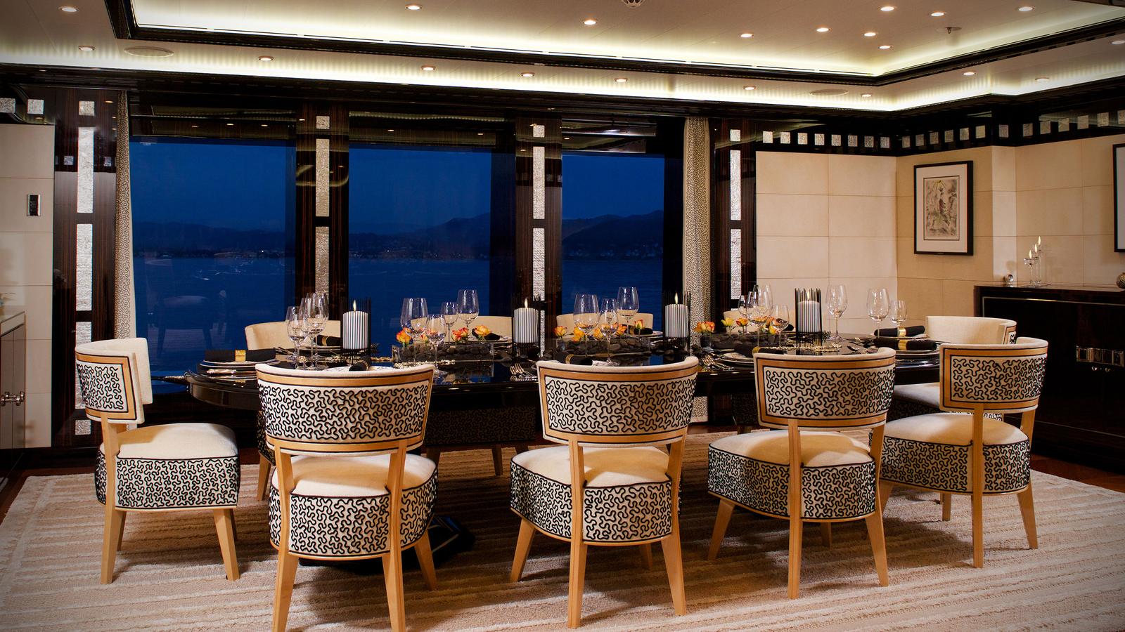 alfa-nero-oceanco-dining.jpg
