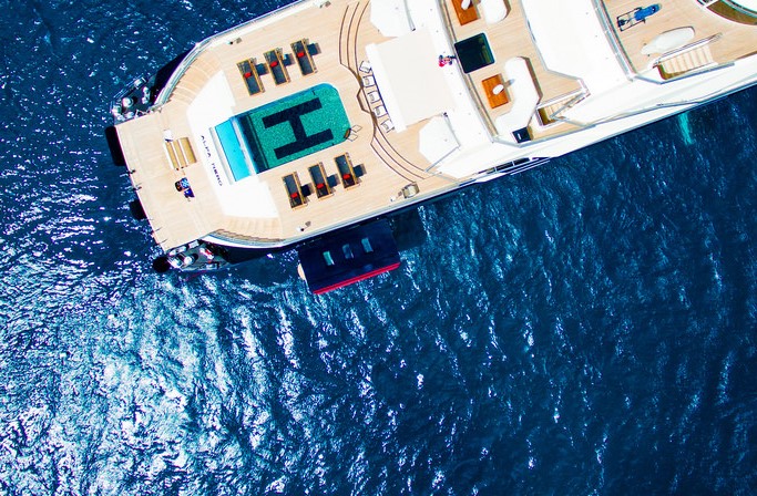 alfa-nero-oceanco-from above (2).jpg