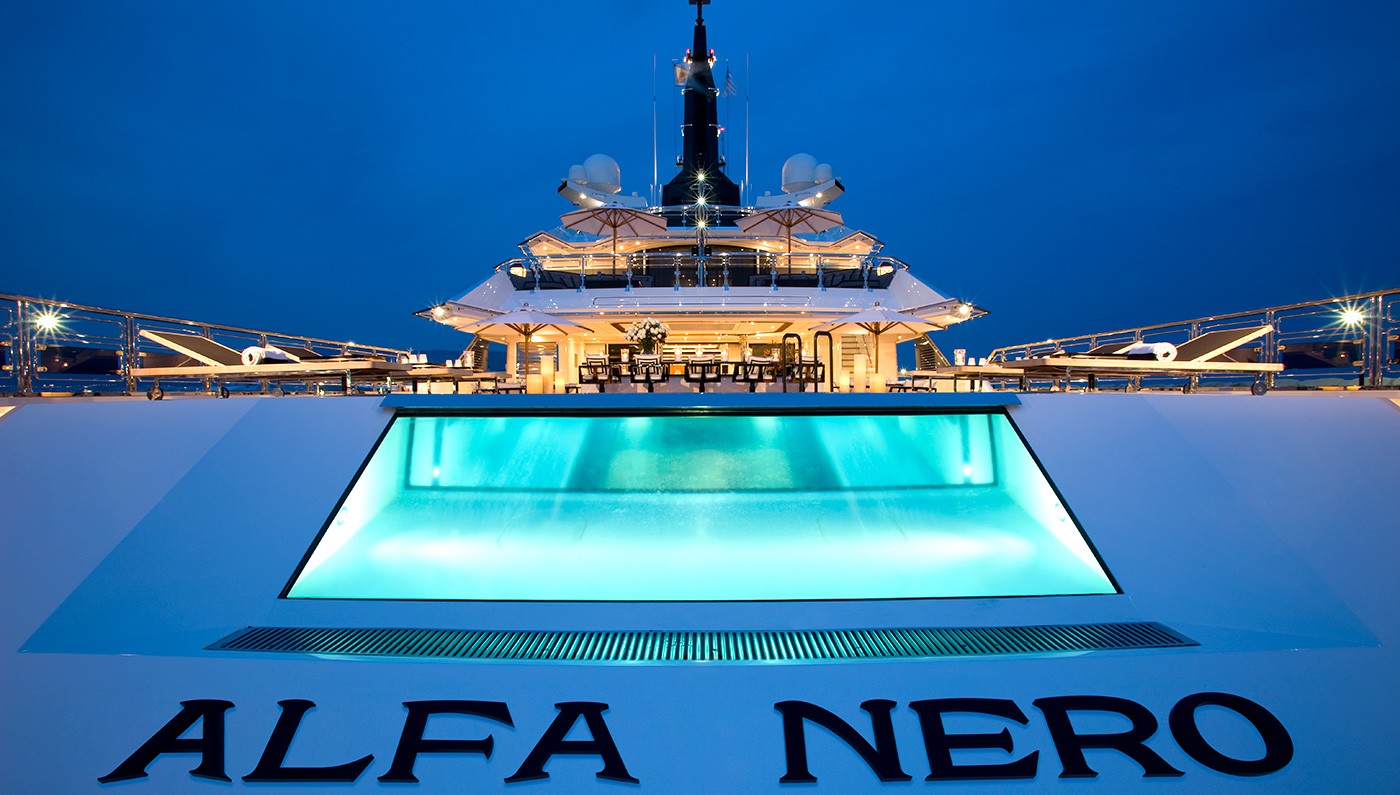 alfa-nero-yacht-pool.jpg