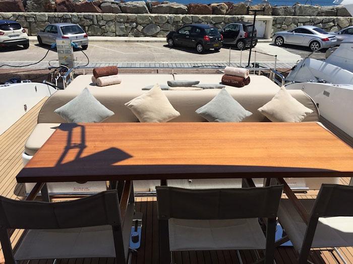 alfresco dining and sunpads.jpg