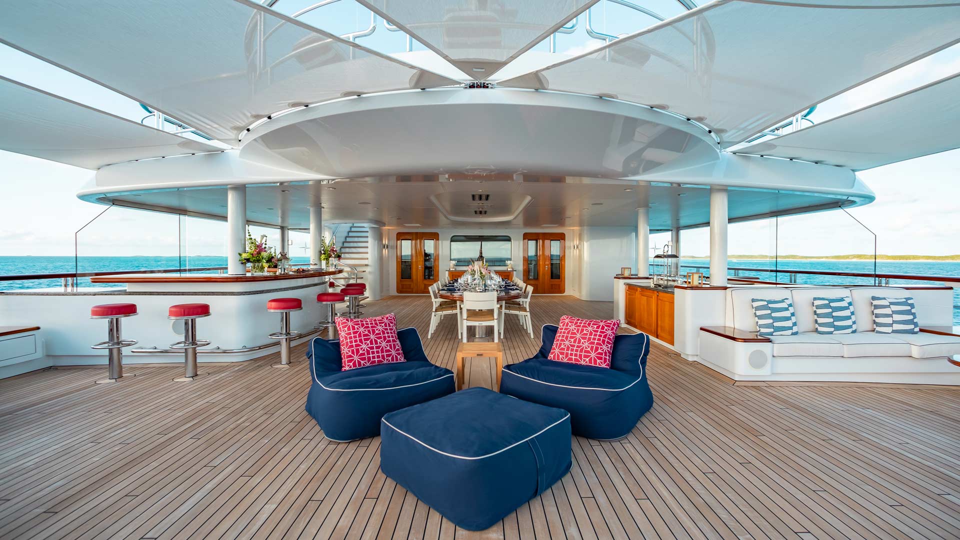 bridge aft dining.jpg