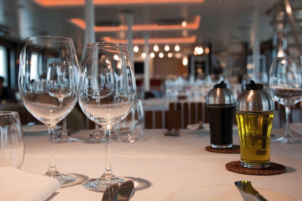dine 1.jpg