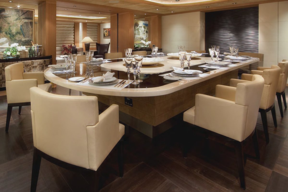 formal dining saloon.png