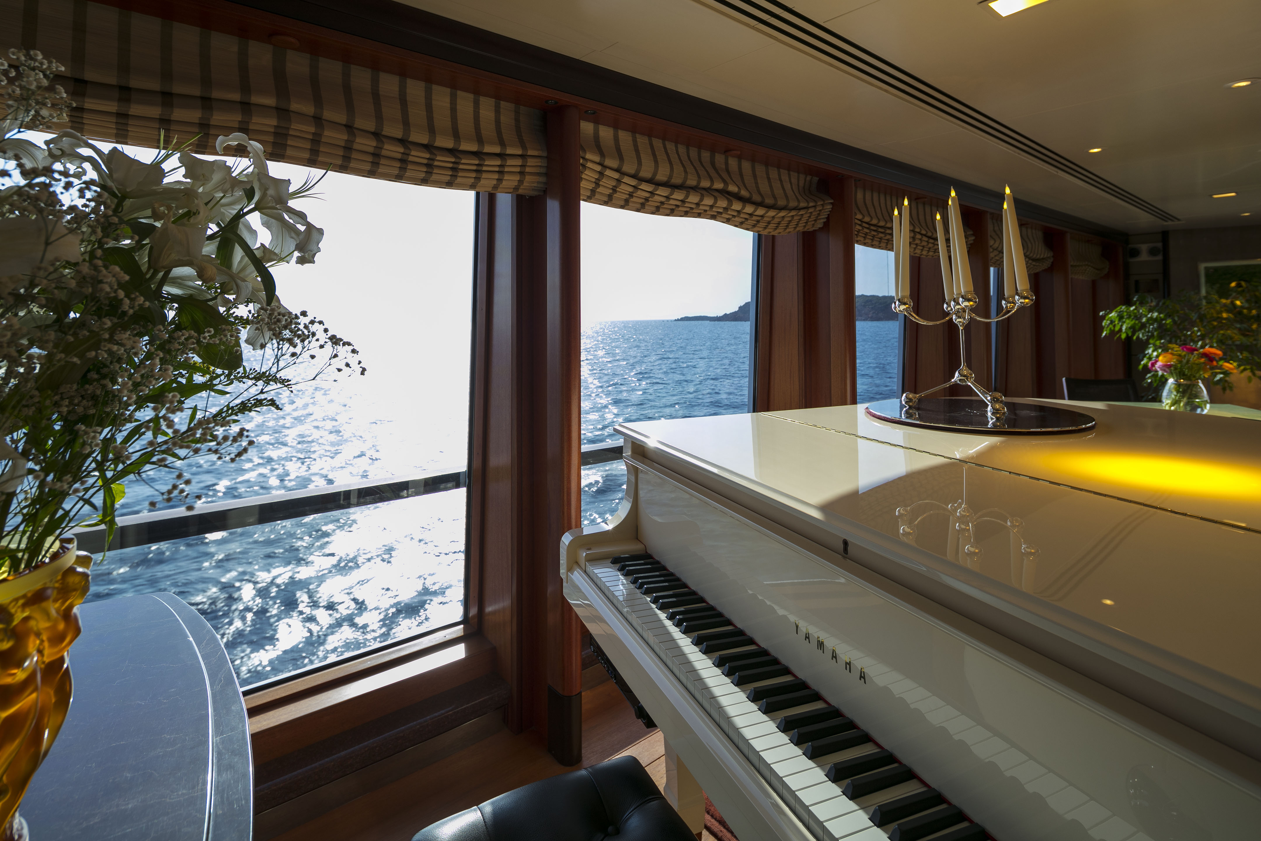grand piano in the main saloon.jpg