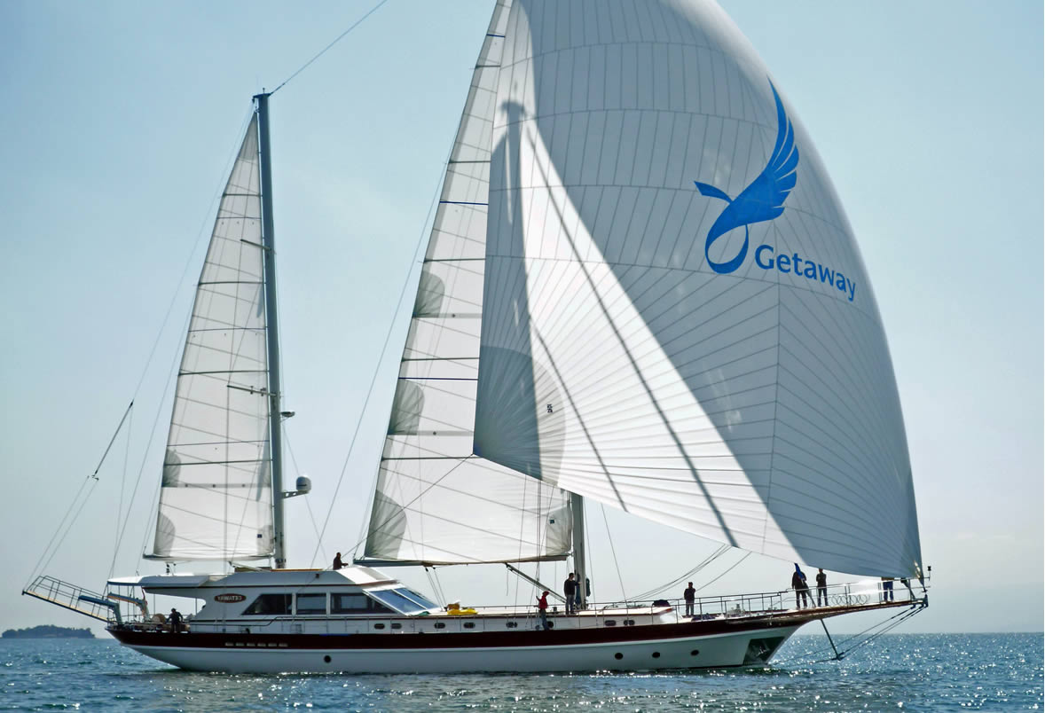 gulet-getaway-spinnaker-sailing-in-turkey.jpg