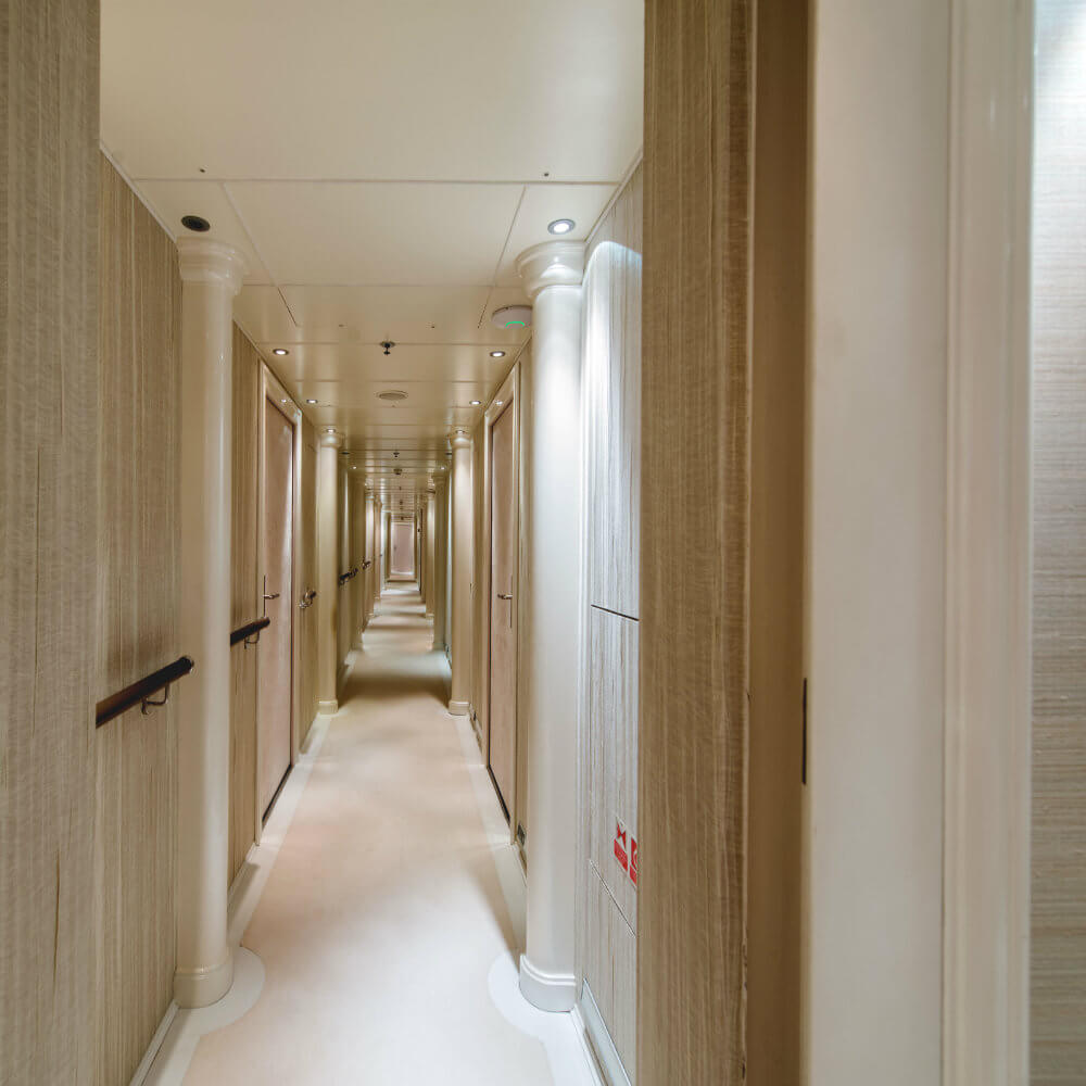 hallway.jpg