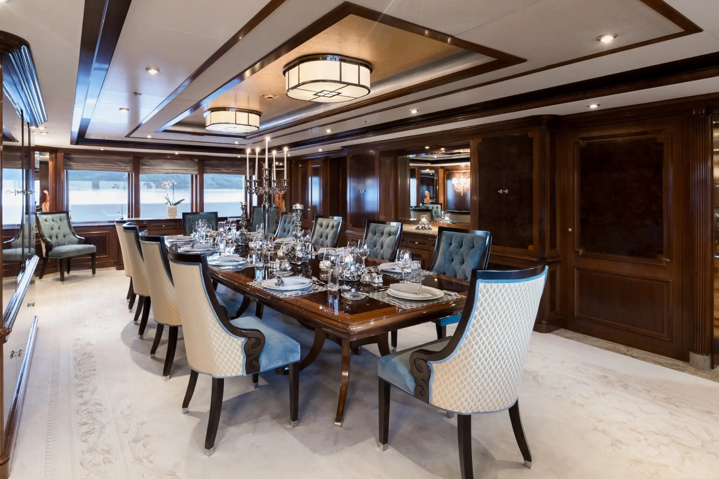 interior dining area 01.jpg